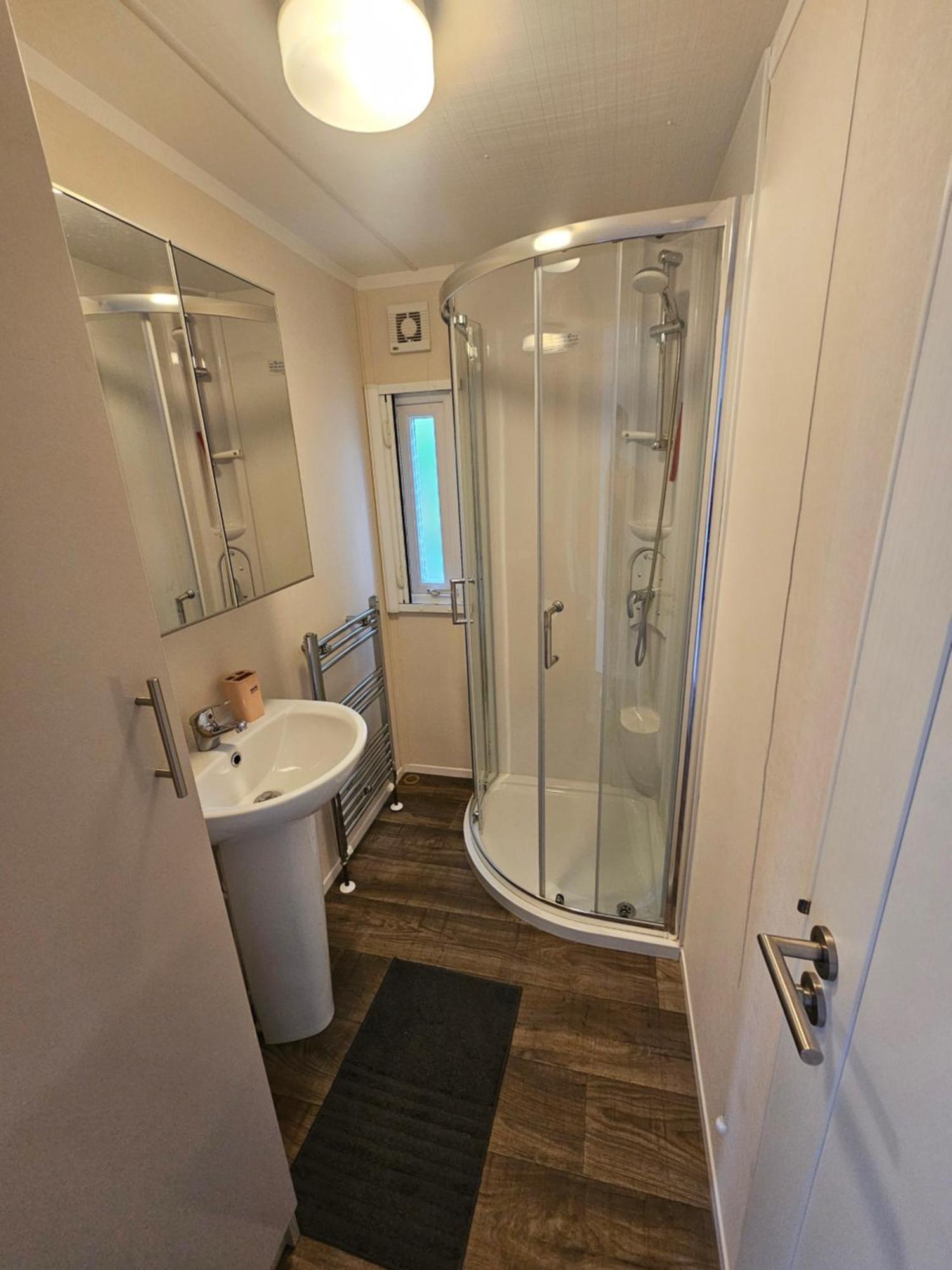 Luxe 4 Persoons Chalet Op 5 Sterren Camping Raalte Dış mekan fotoğraf